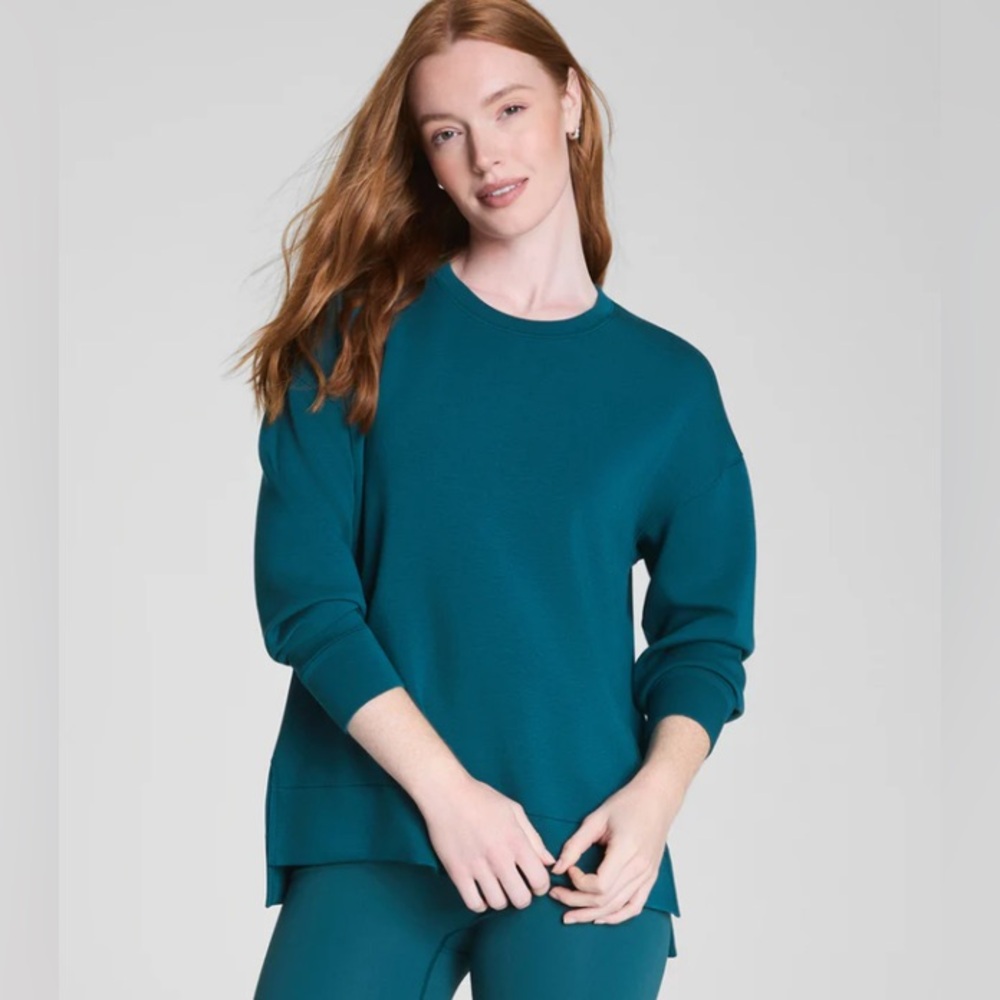 SPANX AirEssentials Long Sleeve crew Sweatshirt in emerald bay NEW size XS - Picture 2 of 11